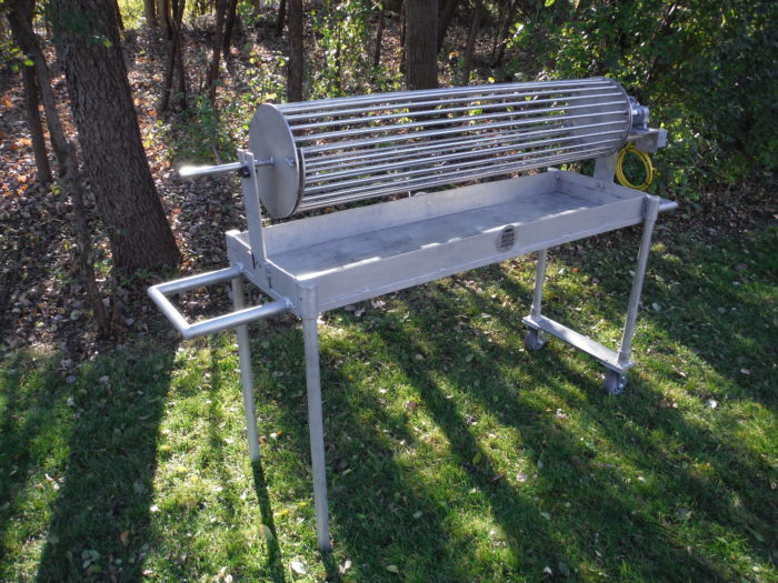 The Whole Hog Rotisserie™ Minnesota Grills & Rotisseries